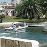 Holiday home Casa Con Amarre Privado Ref 214 Empuriabrava